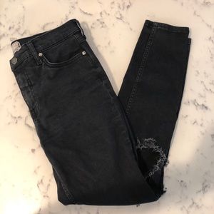 Free People Busted Knee Skinnies Black 29